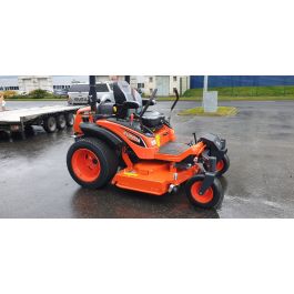 Kubota ZD1211 Commercial Zero-Turn